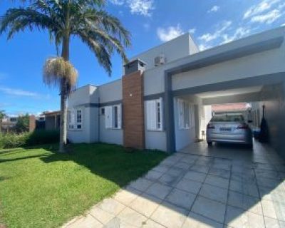 Casa à venda com 120m², 4 dormitórios, 1 suíte, 1 vaga no bairro Centro em Xangri-Lá
