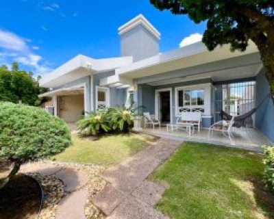 Casa à venda com 194m², 3 dormitórios, 1 suíte, 1 vaga no bairro Centro em Xangri-Lá